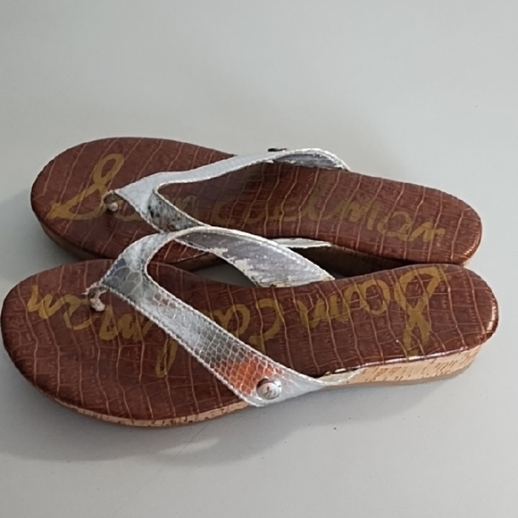 Silver a Sandals with Cork Low Platform Rubber Sole Flip Flops - Picture 14 of 16